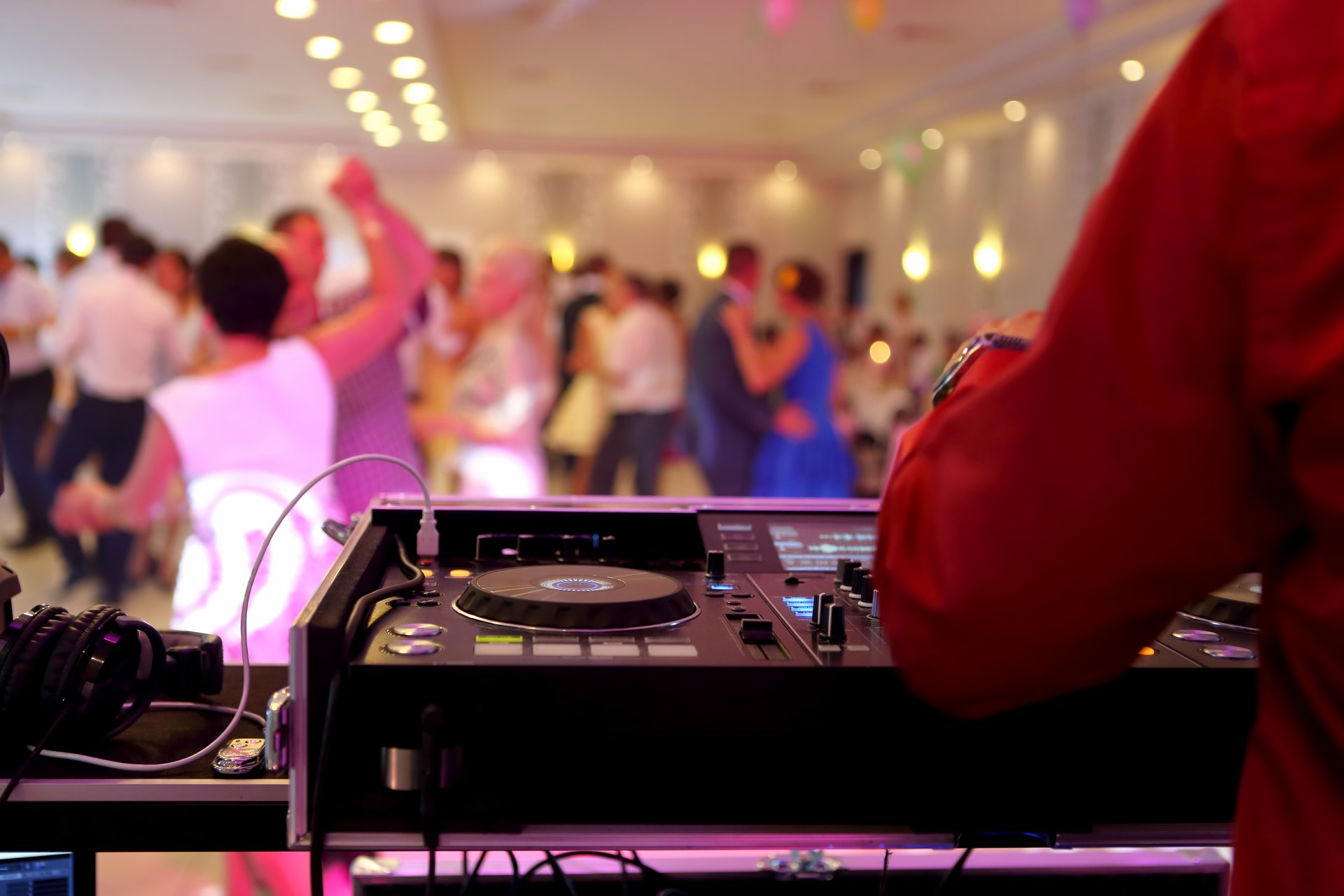 Dj animateurs événements particuliers Châlons-en-Champagne